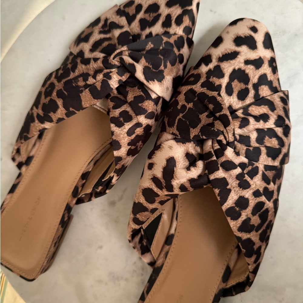 Semi-used sandals